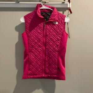 Pink north face vest